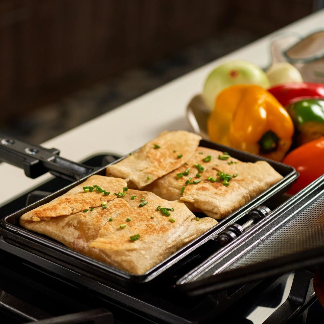 Sanduchera Victoria de Hierro Fundido Curada